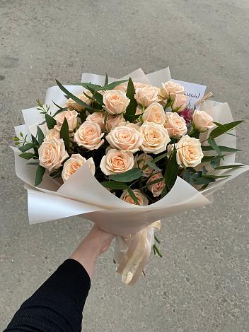 Букет Кремовые розы Латте в Бронница